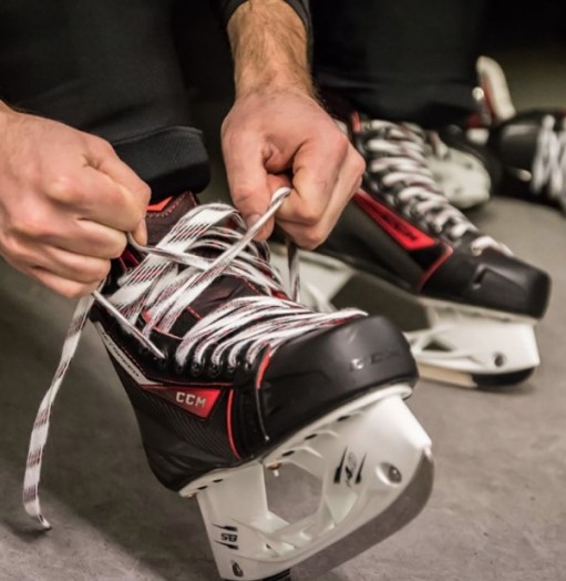 Способы надежно завязать шнурки на коньках